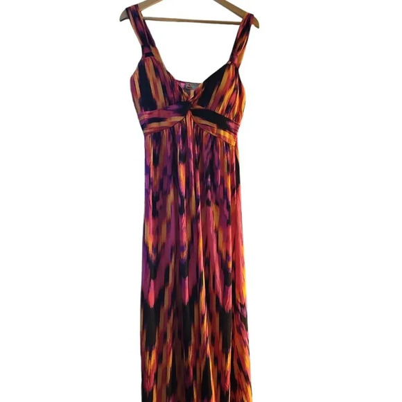 Royaline Dresses & Skirts - Sleeveless Long MAXI-Dress Multi-Color Stretch w/ Lined Lightly Pad Cups Nwt